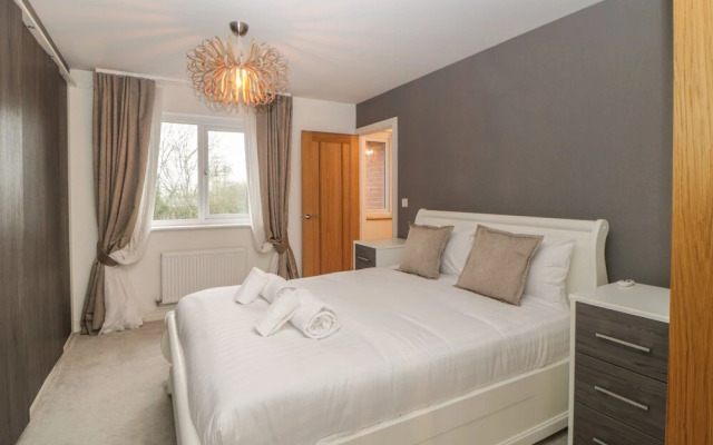 2 White Rock Court