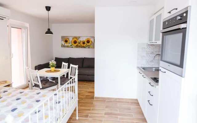 Adel apartment