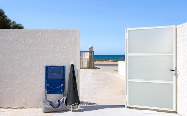 Villa Dema beach at 30 mt-Villa Dema