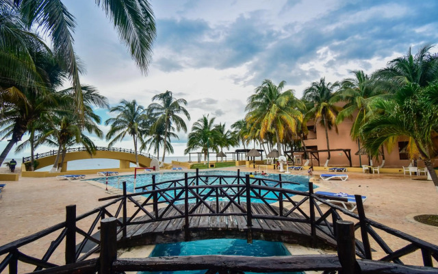 Reef Yucatan Hotel and Convention Center All Inclusive