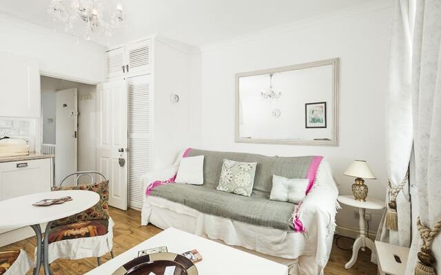 New Super 1 Bedroom Flat in the Heart of Greenwich