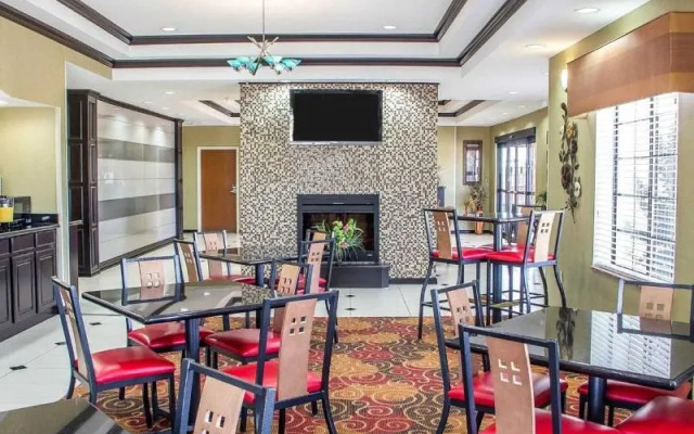 Comfort Inn & Suites Glenpool