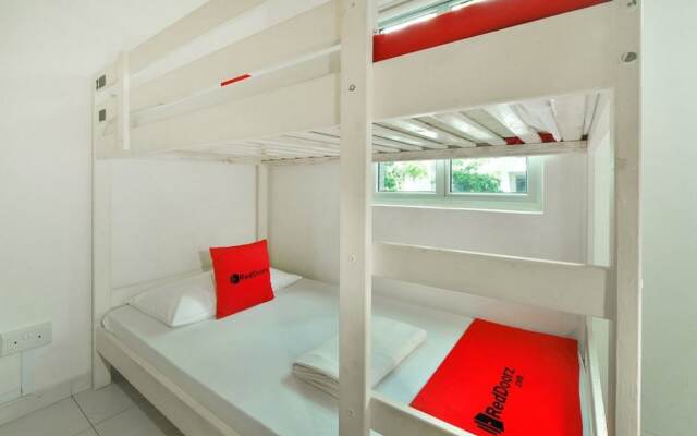 Reddoorz Hostel @ Lavender Mrt