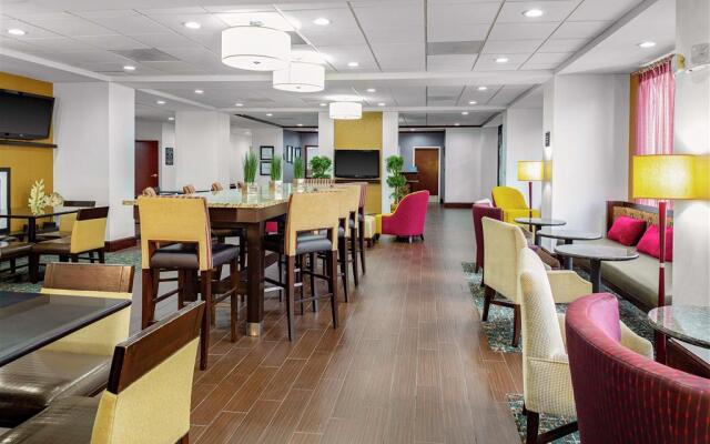 Hampton Inn Atlanta Fairburn