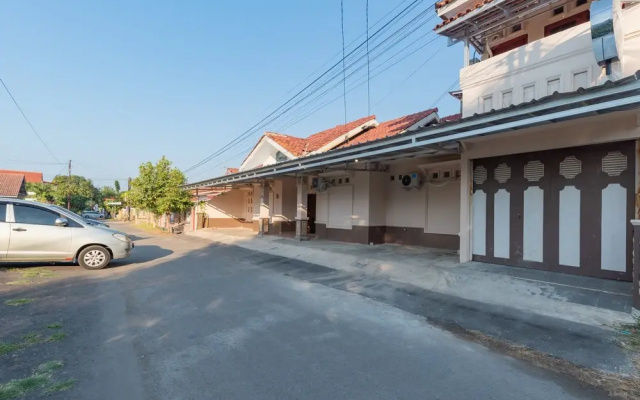 Urbanview Hotel Sany Cirebon