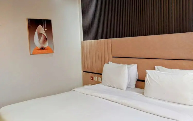 Golden Tulip Hotel PH-GTPH