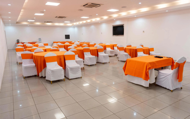 Best Western Las Mercedes Airport