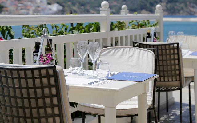 Skopelos Village Hotel