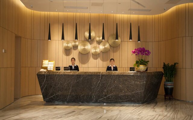 Qianhai Holiday Hotel