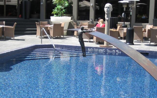 Hotel Arts