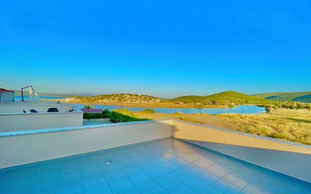 VilUrla Tatil Evleri