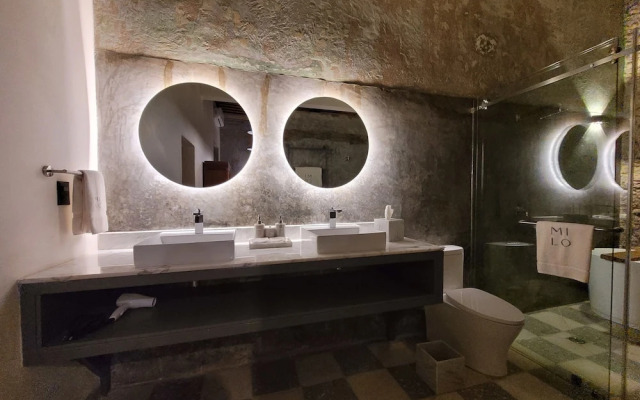 Milo Collection Hotel