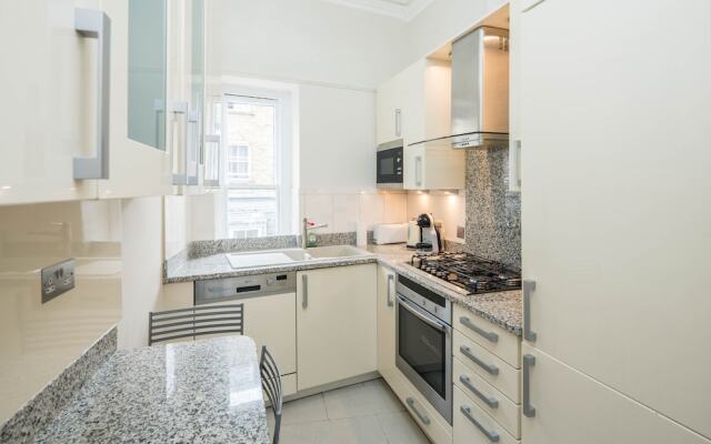 Gloucester Station Gem, 3 Bedroom Oasis