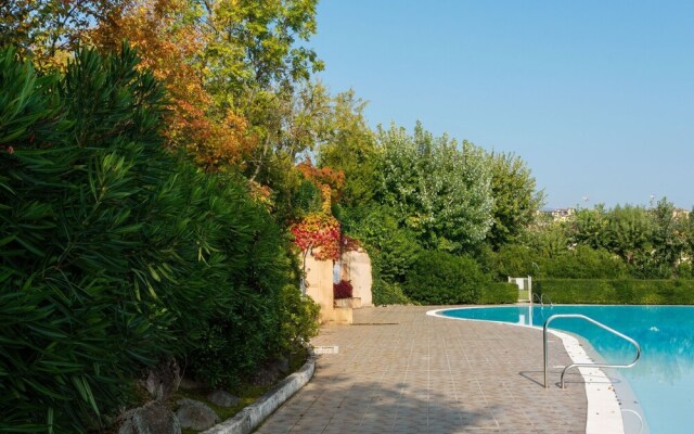 Luxurious Holiday Home in Lombardy With Shared Pool