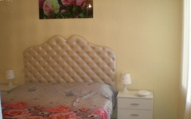 Las Floritas Apartments