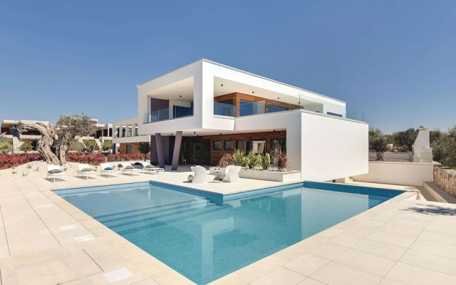 Villa in Vodnjan With Swimming Pool