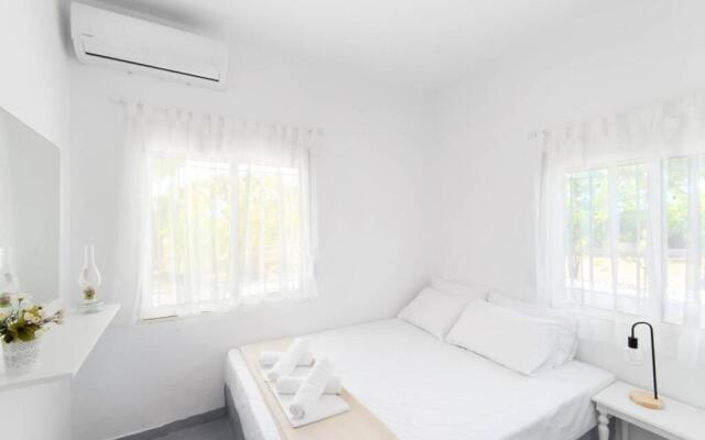 Family Maisonette with pool #3