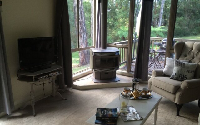 Emerald Creek Cottages