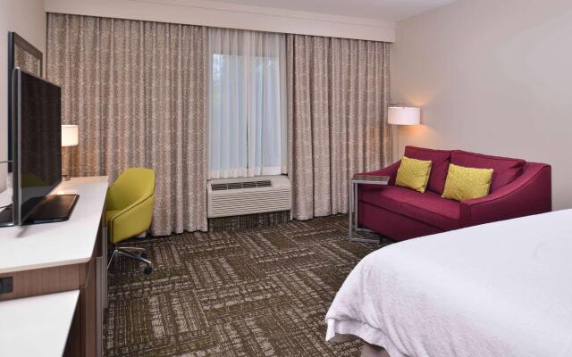 Hampton Inn & Suites Dallas Market Center