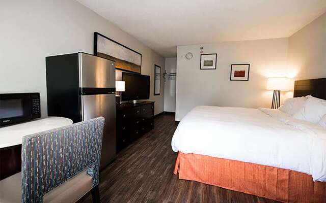 Baymont Inn & Suites by Wyndham Columbus near OSU