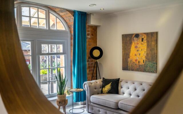 3 Cocoa Suites (parking included)