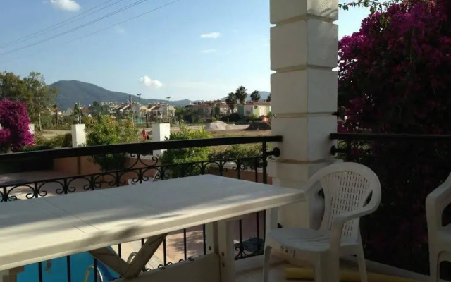 Noya Apartments