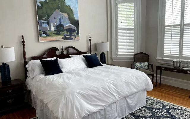The Edenton Collection-Captain's Quarters Inn