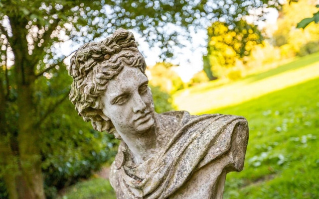 Kendal - Gothic Hall - Luxury Rooms or Apartment