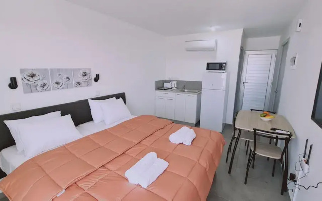 100 AN - Napa Living 38