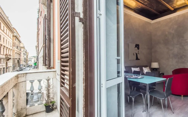 RSH Ara Pacis Terrace Large Apartment