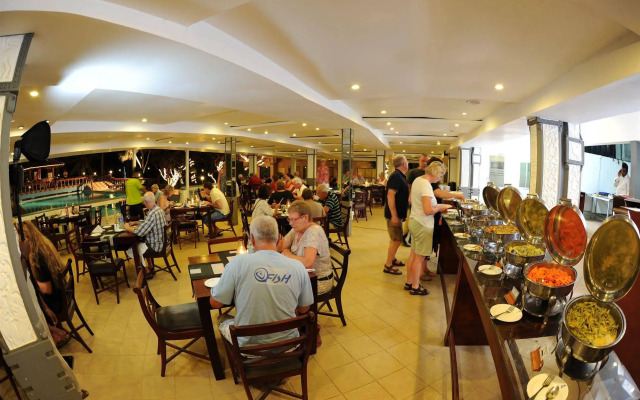 Golden Star Beach Hotel