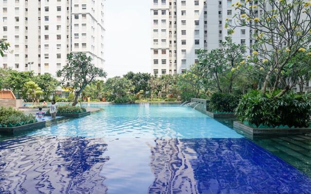 Clean and Cozy 2BR at Green Bay Apartment