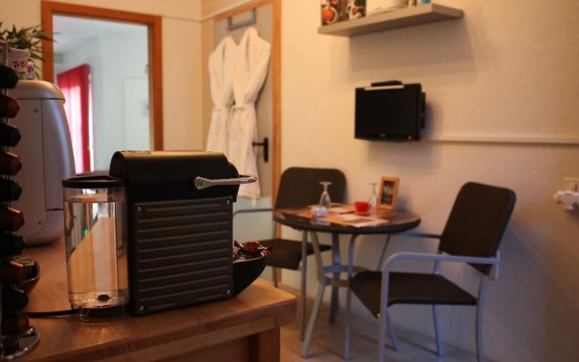 Une Nuit Ailleurs – Guest Rooms – Le Locle