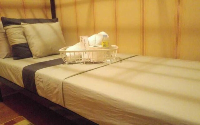 Travellers Transient Lodge Mandaluyong - Hostel