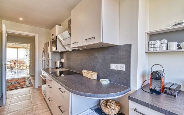 Amazing Sea View Apt w/ Balcony Near Palais