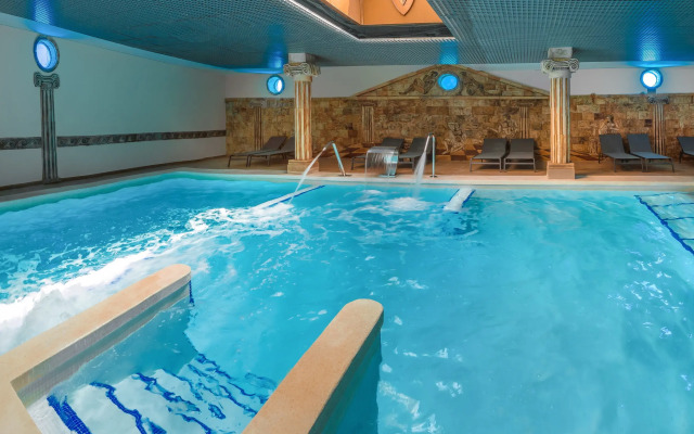 Magic Robin Hood Waterpark Lodge Resort