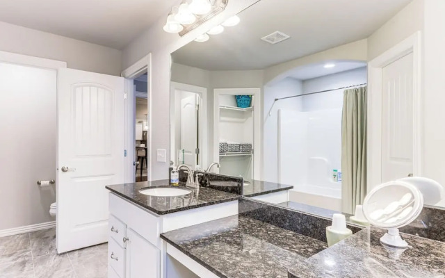 Fayetteville Home: Near University & Biking Trails