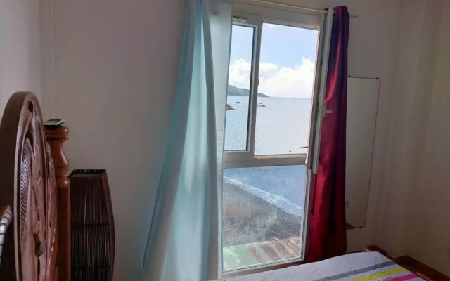 Bel appartement avec piscine, face à la mer