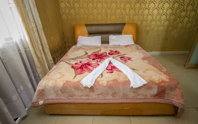 Platinum Royal Hotel