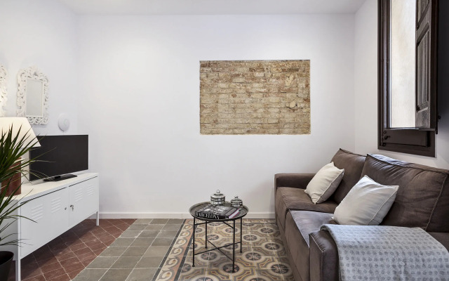 Aspasios Charming Flats