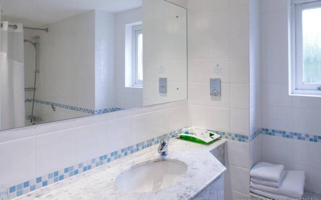 Holiday Inn Farnborough by IHG