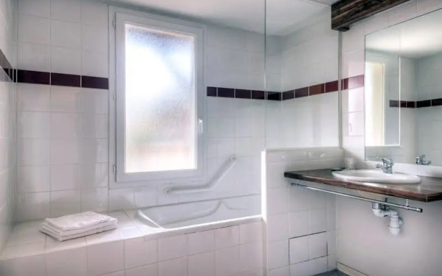 Zenitude Lourdes Acacia1