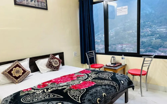 Goroomgo Royal Sainik mando