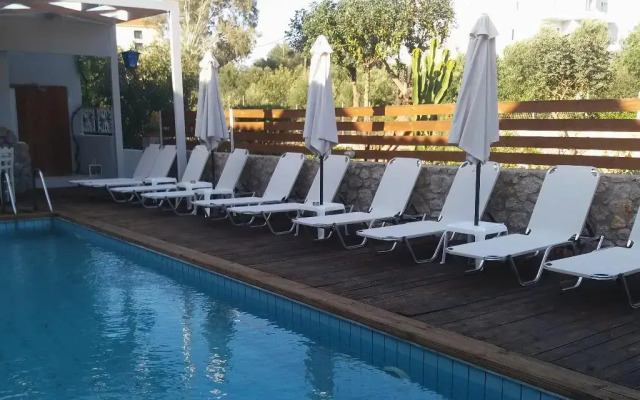 Naiades Almiros River Hotel