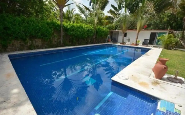 Villa Oasis B&B Cancun Airport