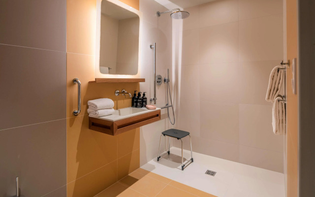 Canopy by Hilton Cannes