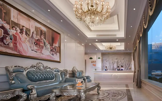 Vienna Hotel Shenzhen Qinghu Metro Station