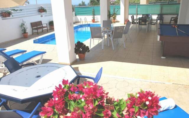 Villa Serena in Pomos