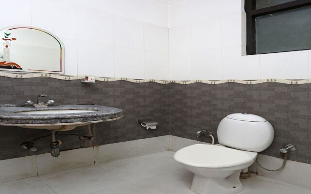 Capital O 1299 Hotel Mukut Regency