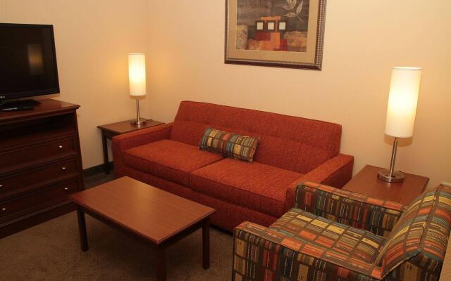 Best Western Plus Appleton Airport/Mall Hotel